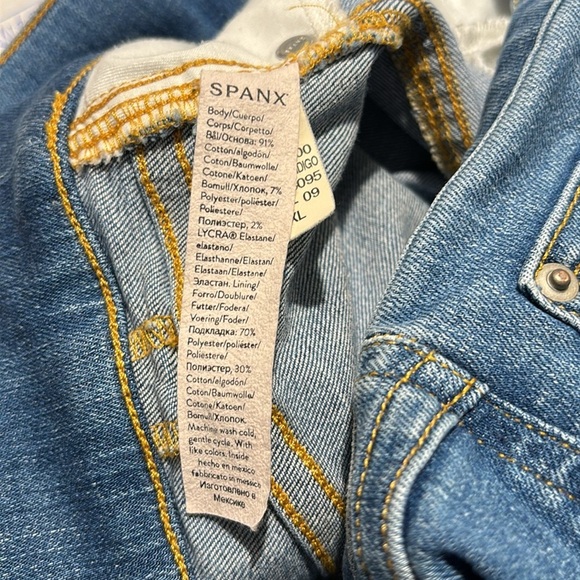 SPANX Sz XL Wide Leg Pull On Jeans Mid Wash Front Seam High Rise Comfort Waist - Picture 11 of 11